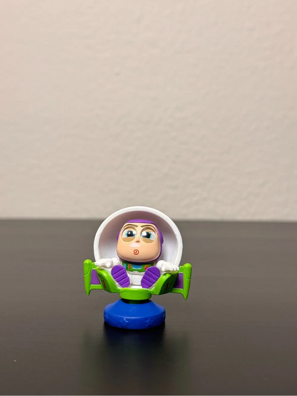 Disney Buzz Lightyear Mini Figure in Purple, Green & White - Doorables